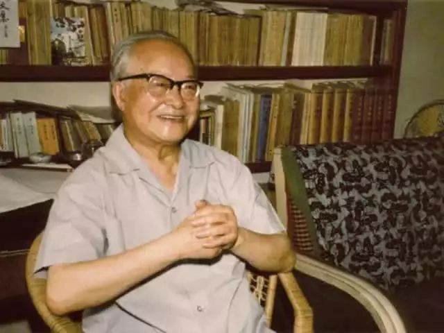 沈从文都有哪些成就,沈从文成功秘诀四个字