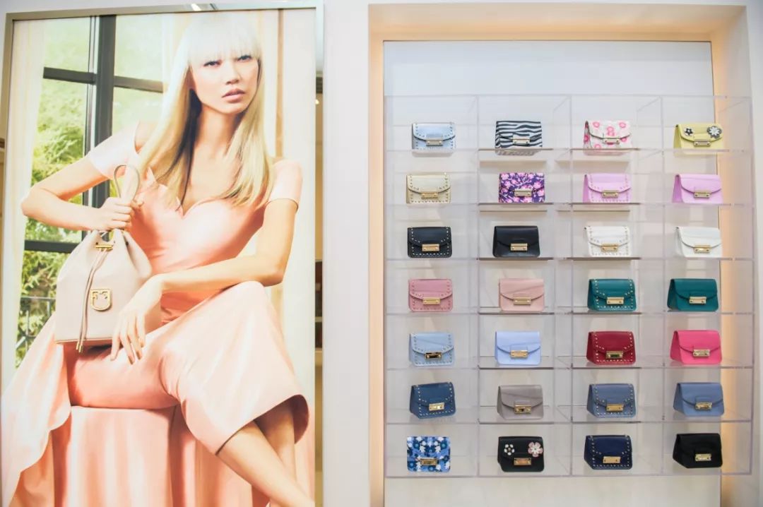 意大利风情小镇游玩,意大利风情小镇在哪