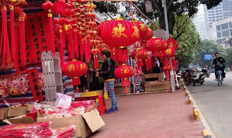 年味越来越浓广西钦州,钦州老街春节