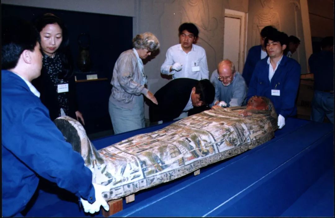 10年前的上海和今天的上海,1990的上海图文