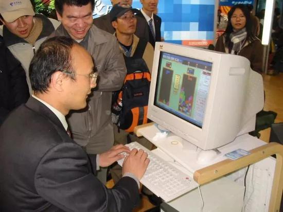 联众20年变形记：一生敌不过腾讯，最后底牌是电竞