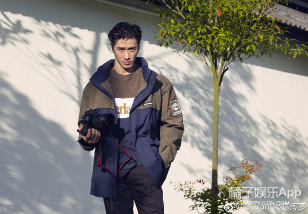 何炅童颜不老图片,44岁的何炅还是童颜脸