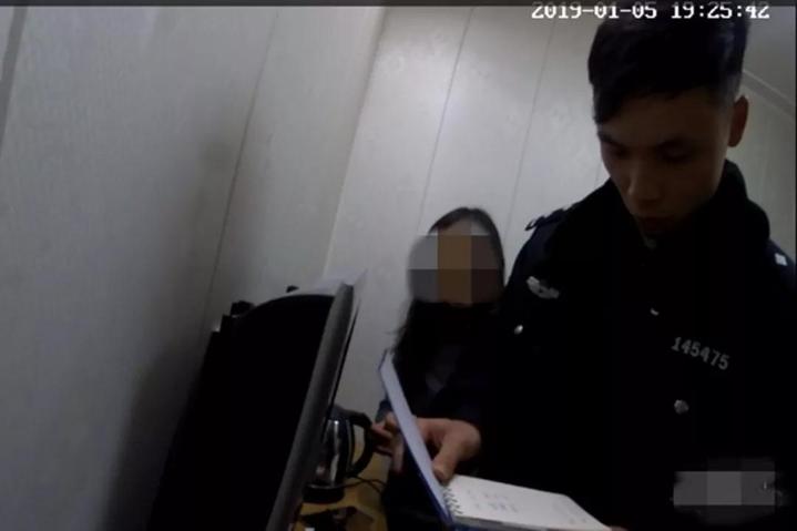 假警察行骗被骗人员犯法吗,假警察诈骗被真警察揭穿