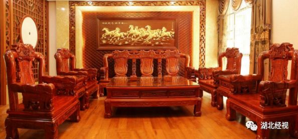 全部2折！抄底抢购倒计时！湖北经视东阳红木东阳红木透明团购等你来！