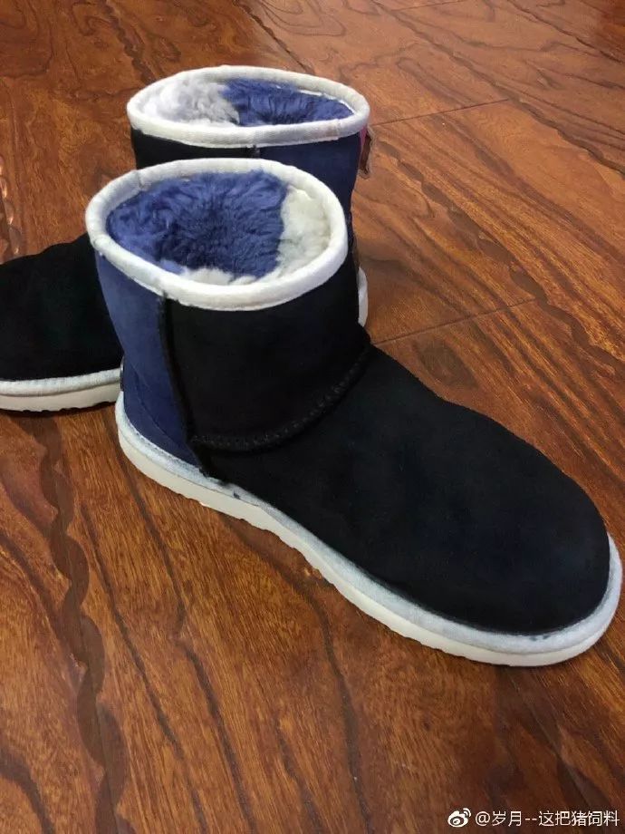 白色雪地靴洗成黑鞋，店家：改色的钱我就不收了！