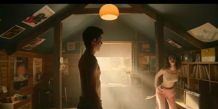 豆瓣9.1分，老美高中生给我们做性教育！