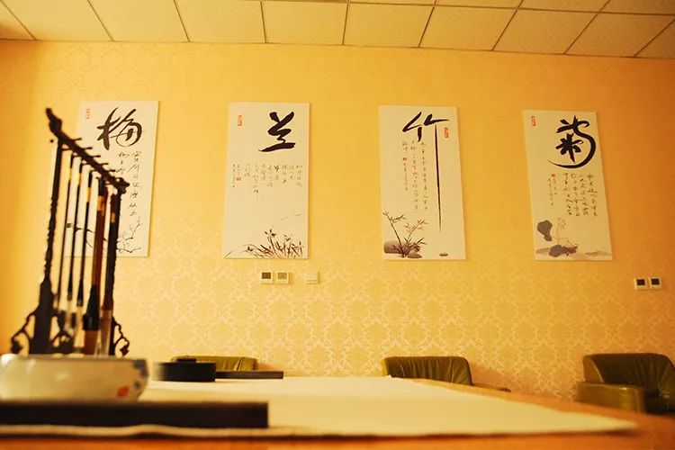 Ⓜ会企传真丨北京福建企业总商会常务副会长詹阳斌企业北京民众护理院一周年庆典暨“护理员培训基地”揭牌仪式在京举行