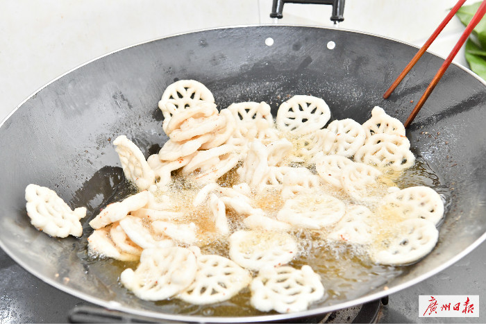 制作南沙特色美食,南沙区传统小吃