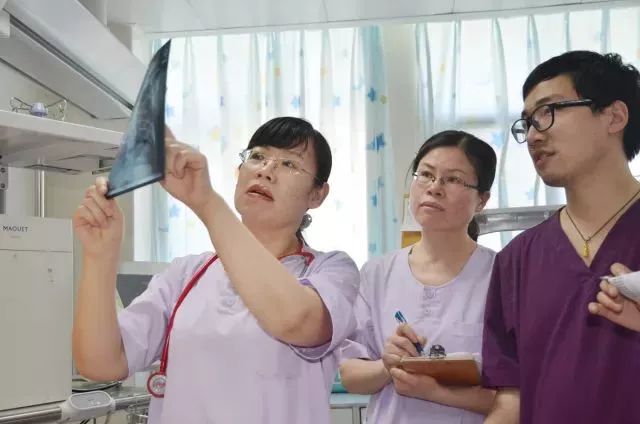 大医｜用爱给生命最好的开始——李红新