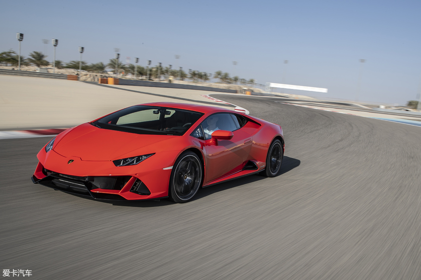 兰博基尼huracanevo敞篷,2019兰博基尼huracanevo试驾