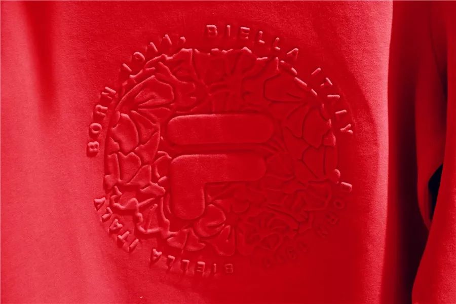 过年怎么穿才能震撼别人,过年这样穿很好看