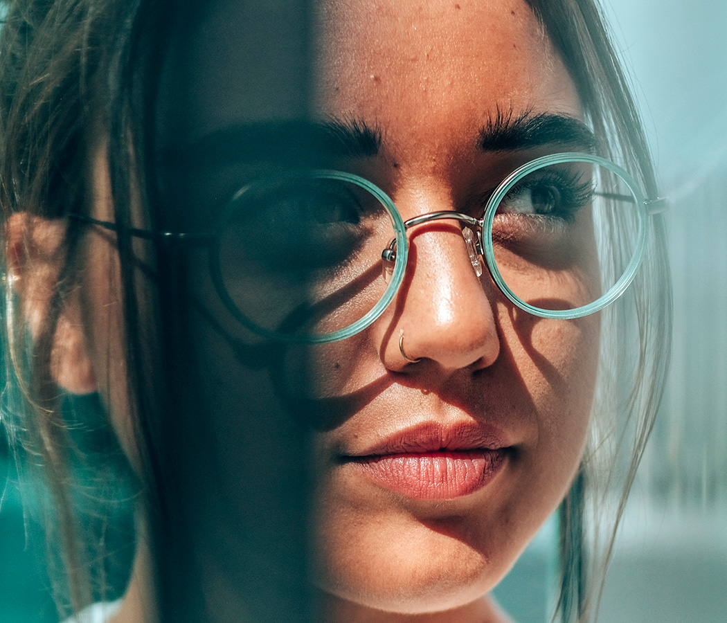 听说眼镜可以遮丑这是真的吗,眼镜真的可以改变一个人的颜值吗