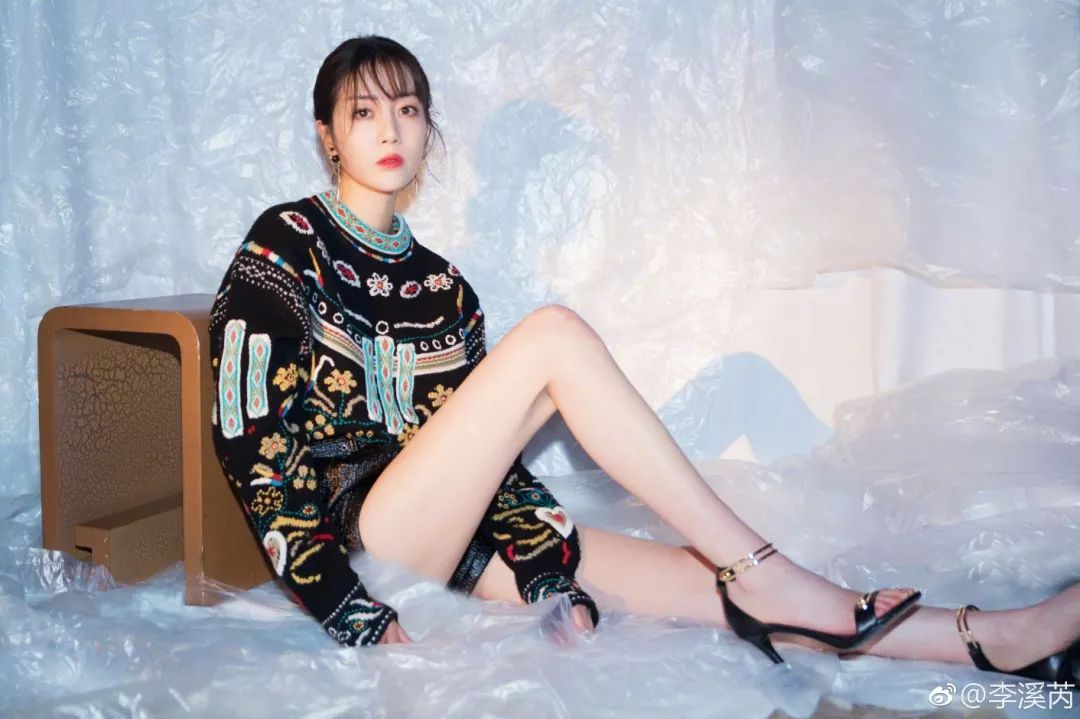 钟楚曦李溪芮新剧河边片段,李溪芮钟楚曦什么关系