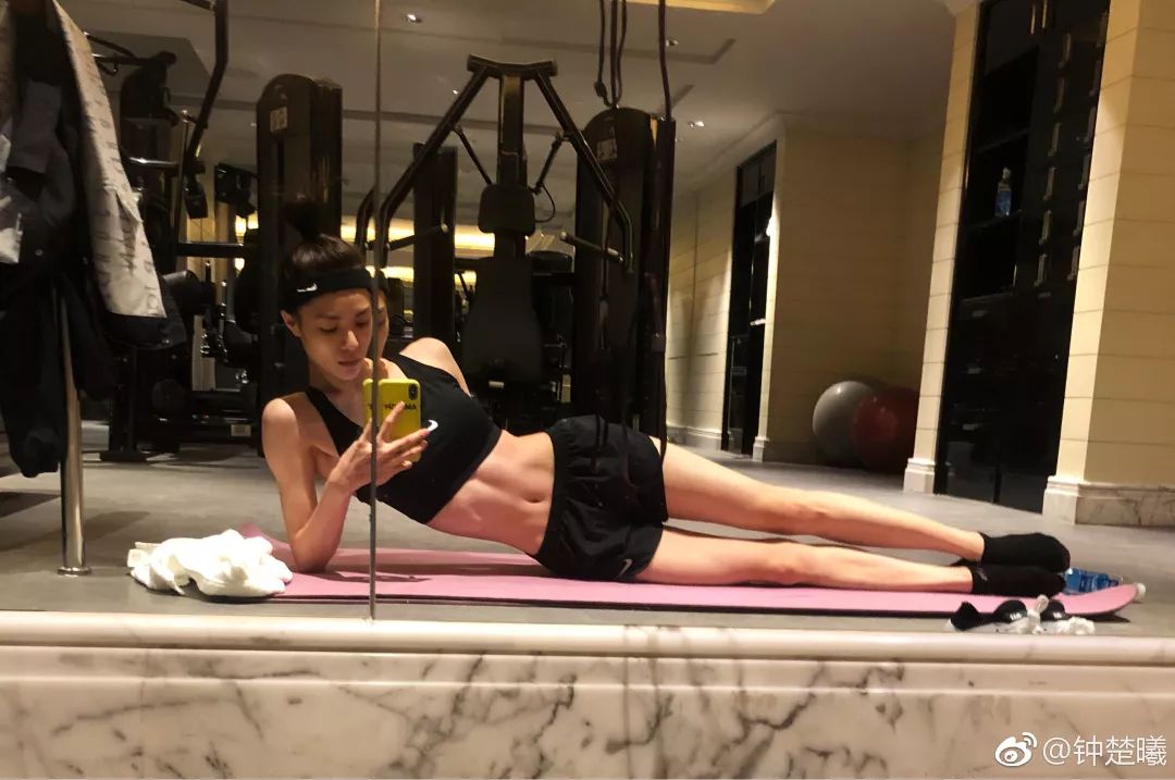 钟楚曦李溪芮新剧河边片段,李溪芮钟楚曦什么关系