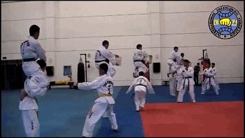 军队搏击视频教学,帅气威武的教官