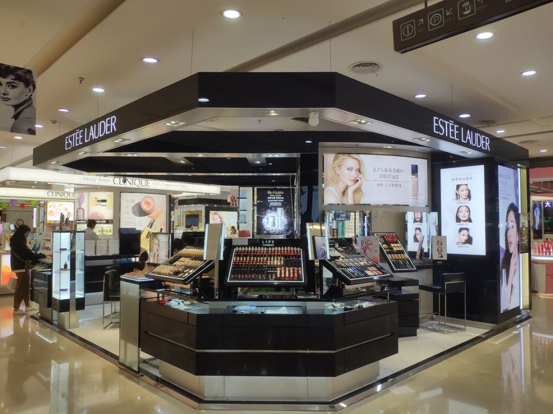 同样是县城购物中心，月销2万和100万的专柜，差距在哪？