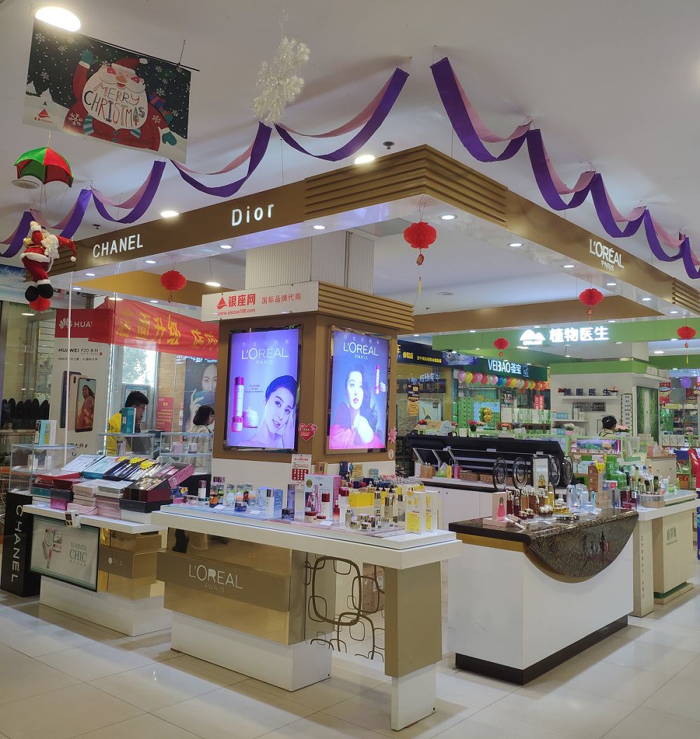 同样是县城购物中心,月销2万和100万的专柜,差距在哪?