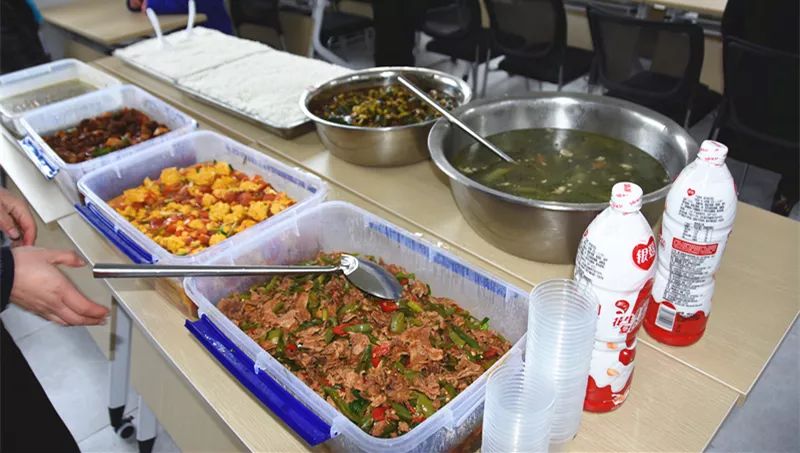 亲爱的爸爸妈妈你们好吗谁唱的,亲爱的爸爸妈妈你们好吗纯音乐