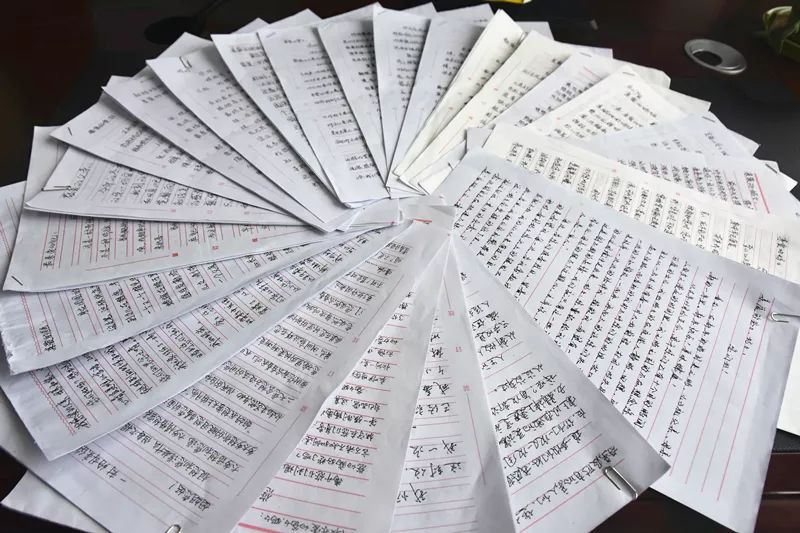 亲爱的爸爸妈妈你们好吗谁唱的,亲爱的爸爸妈妈你们好吗纯音乐