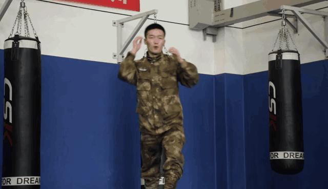 军队搏击视频教学,帅气威武的教官