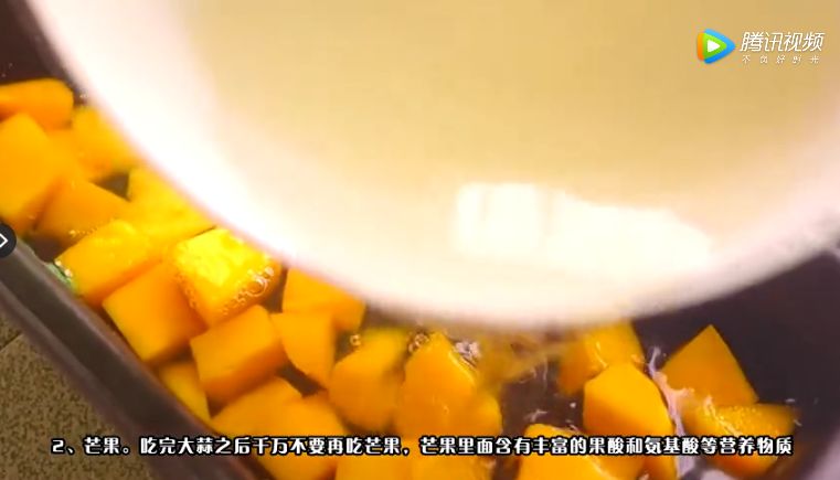 一家三口因这样吃大蒜丧命,一家吃大蒜丧命是真的吗