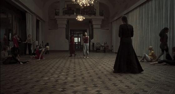 最诡异的恐怖片只有几十秒,8部令人不寒而栗的恐怖片