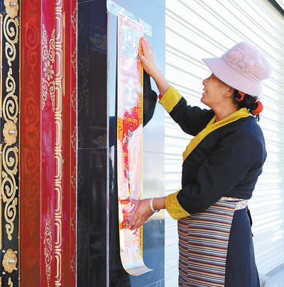 新春走基层备年货待佳节,新春走基层热火朝天年货节