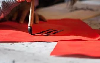 吃遍大连丨春节临近，满大街都是欢乐的红色~看看麻辣火锅，谁最“红”！