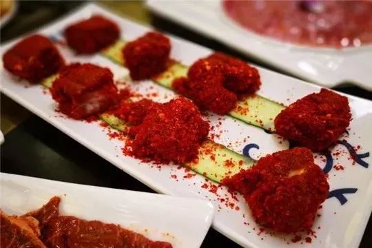 吃遍大连丨春节临近，满大街都是欢乐的红色~看看麻辣火锅，谁最“红”！