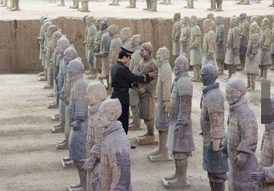 外国人对兵马俑惊叹不已,兵马俑怎么震惊世界的