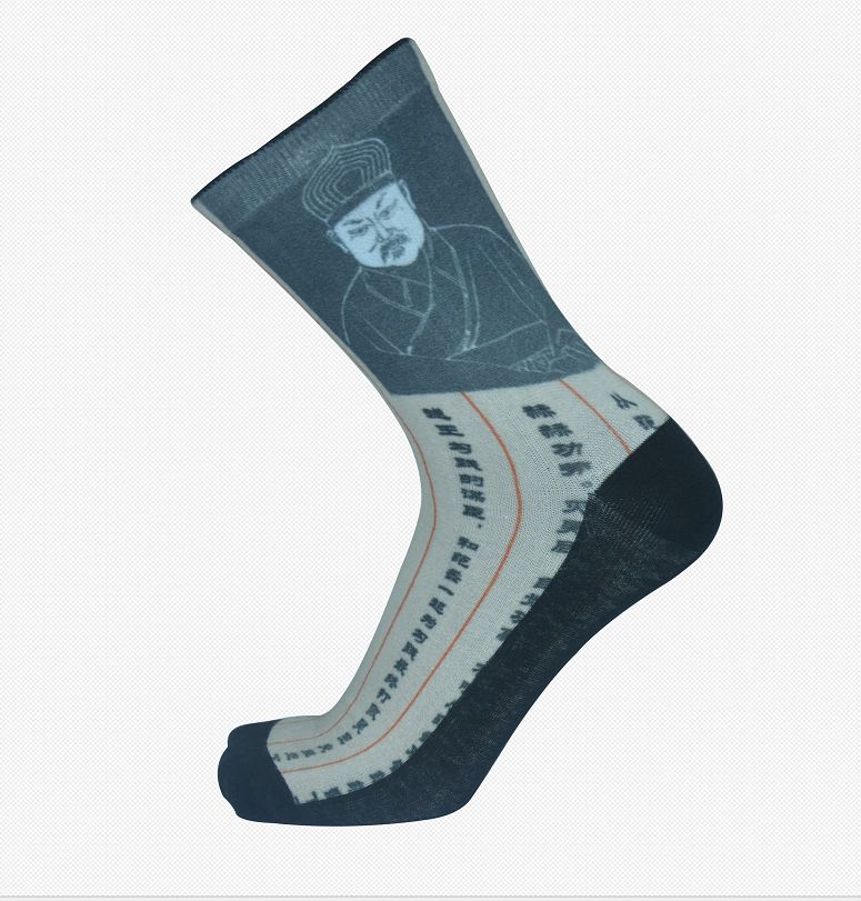 「袜艺」新年战衣少不了的配饰，这些诸暨产的“中国风”考虑下