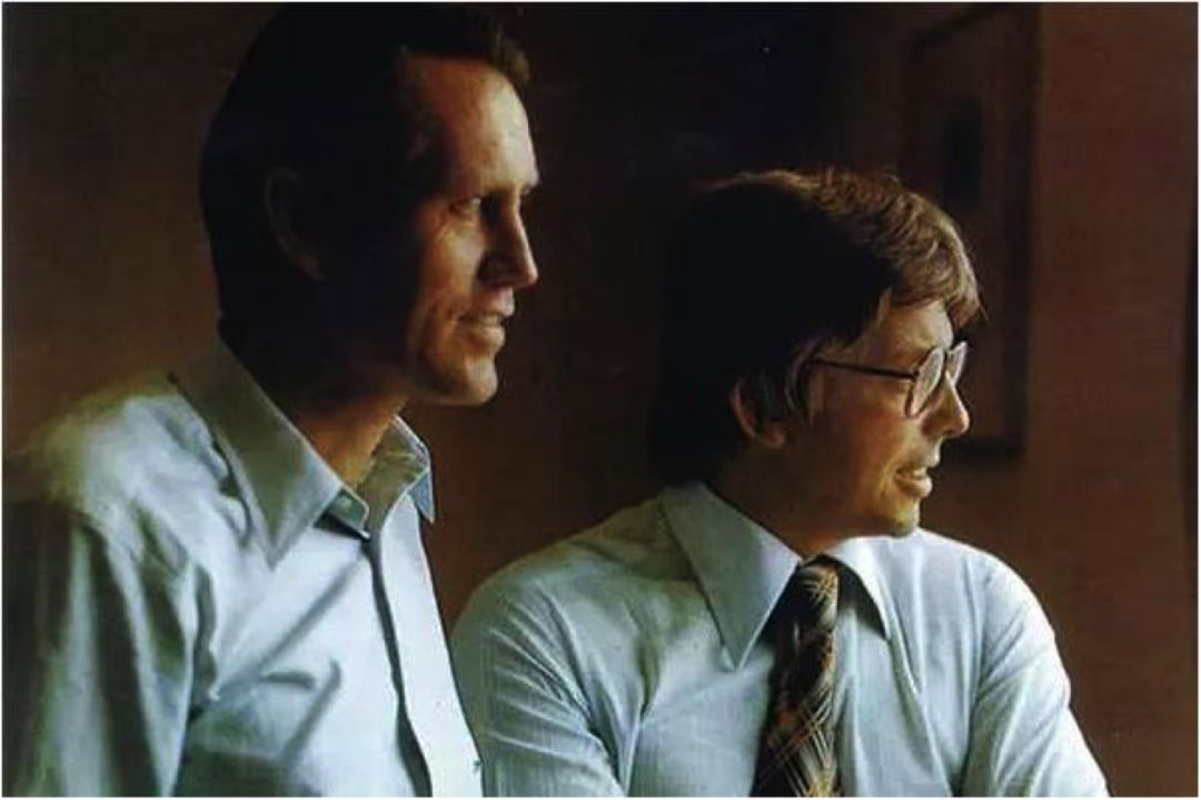 戴2000多万手表的人住的房子,戴一千万手表住一亿豪宅