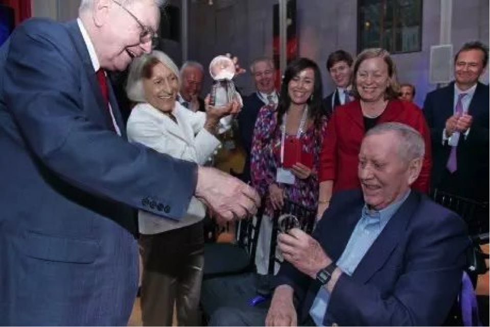 戴2000多万手表的人住的房子,戴一千万手表住一亿豪宅