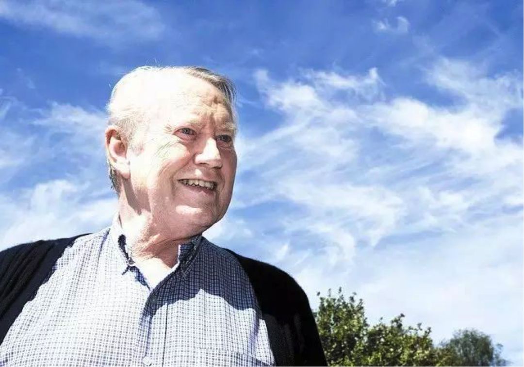 戴2000多万手表的人住的房子,戴一千万手表住一亿豪宅