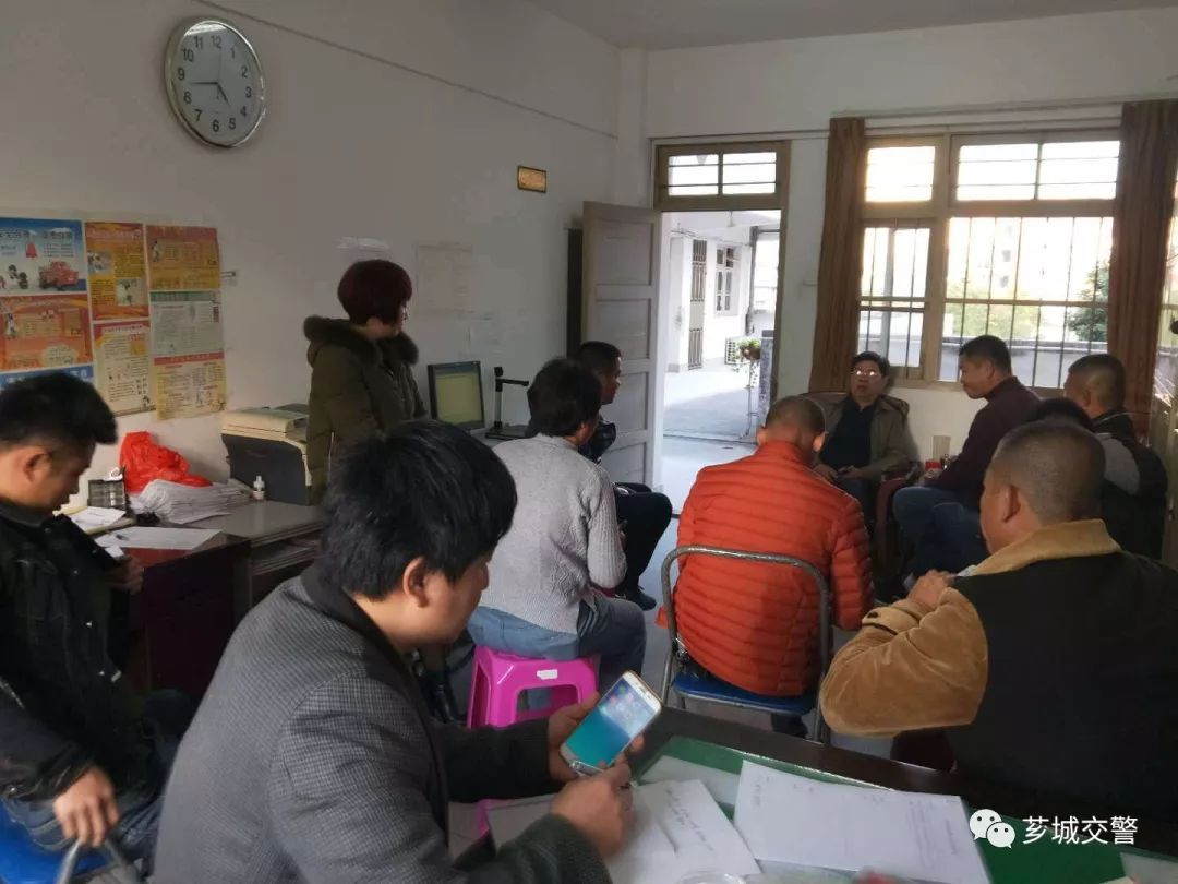 春运进驾校宣传交通安全,交警春运交通安全宣传进驾校