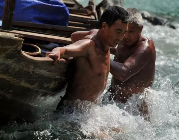 假照片有哪些骗局,那些假照片的背后