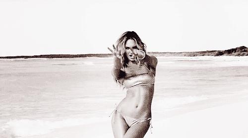 为什么锻炼做俯卧撑越做越少,为什么练俯卧撑只有双臂有感觉