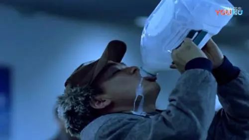 「观天下」女子机场被查,还可能被移交海关缉私部门……怎么回事?