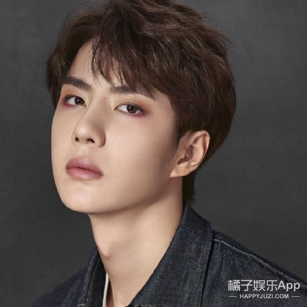 if时尚王一博眼妆现场,王一博眼妆教程天天向上