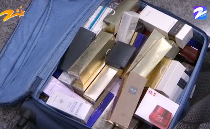 行李箱打开一看全是奢侈品？春节出国购物的注意了！5000元就到征税点！