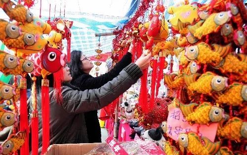 港女有话说|赛马、舞狮、逛年宵市场……春节假期到香港玩点啥?