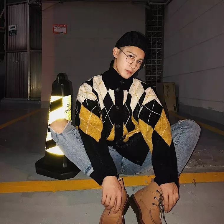 情侣装这么穿回头率绝对200%,与闺蜜男朋友穿情侣装