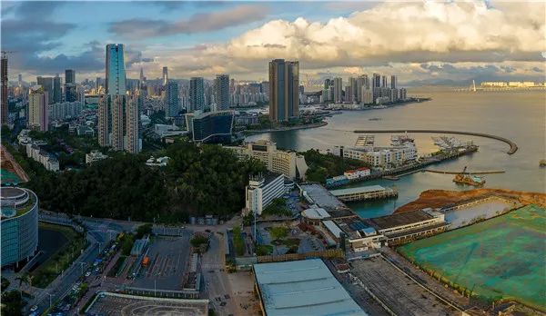 奇特深圳:劣势即优势新生代力量正在集结