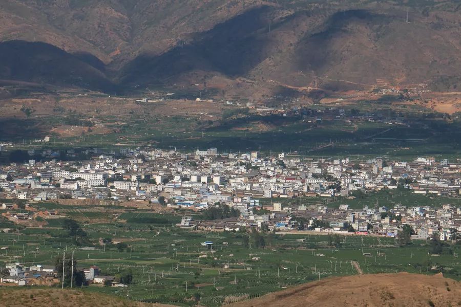 「人文宾川」铜钟矗立五百年，古楼依在述沧桑！