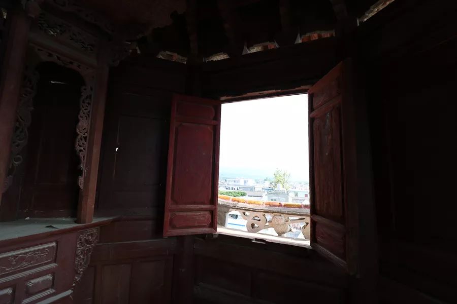 「人文宾川」铜钟矗立五百年，古楼依在述沧桑！