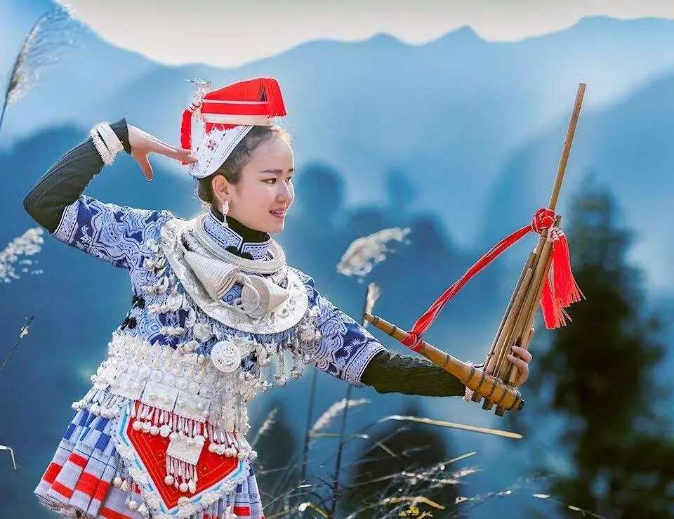 「到春城·过春节」弦歌知意，时间流过的民族乐器