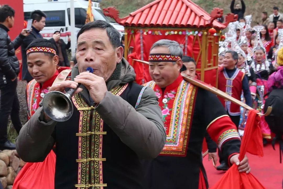 「到春城·过春节」弦歌知意，时间流过的民族乐器