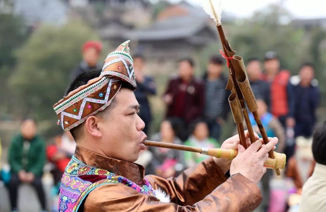 「到春城·过春节」弦歌知意，时间流过的民族乐器