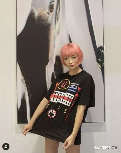 粉红波波头模特,高颜值圆脸中国女性模特