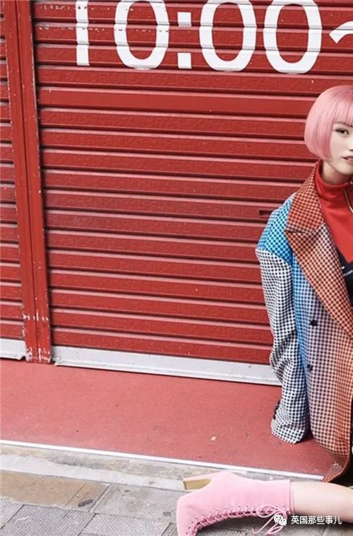 粉红波波头模特,高颜值圆脸中国女性模特